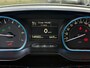 Peugeot 2008 1.2 PureTech 110pk Allure - Gris Platinium - Panorama/Camera - Chique