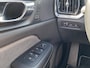 Volvo S60 2.0 T6 AWD Twin Engine R-Design / Automaat / NL-Auto / Dealer-Onderhouden / 1e-Eigenaar / Vol-Leder / Standkachel / Adaptieve Cruise-Control met Pilot Assist / Climate-Control / Stoelverwarming / Apple-Carplay & Android-Auto / Dodehoek-Detectie / LED / Keyless / Elektr.-Stoelen / DAB Radio-Bluetooth / Navi / PDC V+A met Camera-Achter / 19'' LMV / ENZ.
