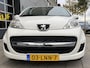 Peugeot 107 1.0-12V Urban Move 5Drs- Airco I Sport velgen I Comfort pakket I Nwe APK 10-2026