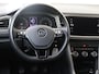 Volkswagen T-Roc 1.0 TSI Style | Navigatie | Parkeersensoren | CarPlay | Draadloze telefoonlader | Airco | Adaptieve cruise control |