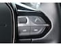 Peugeot 2008 1.2 PURETECH 130PK ALLURE PACK / NAVI / LEDER / CLIMA / LED / PDC / 17" LMV / CAMERA / KEYLESS / WINTERPAKKET / ADAPT. CRUISECONTROL / NIEUWSTAAT !!