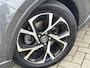 Toyota C-HR 1.8 Hybrid Bi-Tone | Stoel en stuurverwarming | Navigatie | Blindspot | Toyota garantie tot 2028!