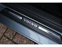 Volvo V40 T2 Momentum |Navigatie| Bluetooth| Climate Control| Regensensor| Lichtmetalen velgen| LED dagrijverlichiting| Inklapbare buitenspiegels| Parkeer sensoren achter