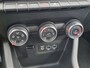 Renault Clio 1.0 TCe 100pk Zen | Airco | Parkeersensoren | Apple Carplay/Android Auto | Cruise Control | All Season Banden | Lage Km Stand |