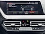 BMW 1-Serie 118i / Dealer onderhouden / M-Sport / Panorama schuifdak / HUD / Adaptieve CC / Harman Kardon / Alcantara Sportstoelen / 19" / Camera /