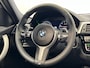BMW 3-Serie Touring 320i Edition M Sport Shadow High Executive | Navigatie | LM Velgen 19" | Elektrisch Glazen Panoramadak | Voorstoelen Verwarmd | Cruise Control | Lederen Bekleding | Airco |