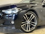 BMW 3-Serie Touring 320i Edition M Sport Shadow High Executive | Navigatie | LM Velgen 19" | Elektrisch Glazen Panoramadak | Voorstoelen Verwarmd | Cruise Control | Lederen Bekleding | Airco |