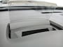 Hyundai Kona Electric EV Premium 64 kWh | Leder | Camera | TREKHAAK | Head-Up | Elec Stoel | Stoelverw en ventilatie |
