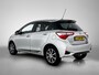 Toyota Yaris 1.5 VVT-i Y20 | Navigatie | Lichtmetalen wielen | Achteruitrijcamera |