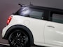 MINI Cooper 1.5 Serious Business (UNION JACK ACHTERLICHTEN, XENON-KOPLAMPEN, NAVIGATIESYSTEEM, CRUISE CONTROL, BLUETOOTH, NAP)