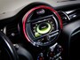 MINI Cooper 1.5 Serious Business (UNION JACK ACHTERLICHTEN, XENON-KOPLAMPEN, NAVIGATIESYSTEEM, CRUISE CONTROL, BLUETOOTH, NAP)