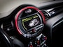 MINI Cooper 1.5 Serious Business (UNION JACK ACHTERLICHTEN, XENON-KOPLAMPEN, NAVIGATIESYSTEEM, CRUISE CONTROL, BLUETOOTH, NAP)
