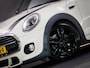MINI Cooper 1.5 Serious Business (UNION JACK ACHTERLICHTEN, XENON-KOPLAMPEN, NAVIGATIESYSTEEM, CRUISE CONTROL, BLUETOOTH, NAP)