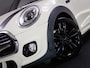 MINI Cooper 1.5 Serious Business (UNION JACK ACHTERLICHTEN, XENON-KOPLAMPEN, NAVIGATIESYSTEEM, CRUISE CONTROL, BLUETOOTH, NAP)