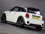 MINI Cooper 1.5 Serious Business (UNION JACK ACHTERLICHTEN, XENON-KOPLAMPEN, NAVIGATIESYSTEEM, CRUISE CONTROL, BLUETOOTH, NAP)