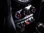 MINI Cooper 1.5 Serious Business (UNION JACK ACHTERLICHTEN, XENON-KOPLAMPEN, NAVIGATIESYSTEEM, CRUISE CONTROL, BLUETOOTH, NAP)