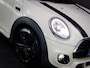 MINI Cooper 1.5 Serious Business (UNION JACK ACHTERLICHTEN, XENON-KOPLAMPEN, NAVIGATIESYSTEEM, CRUISE CONTROL, BLUETOOTH, NAP)