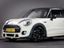 MINI Cooper 1.5 Serious Business (UNION JACK ACHTERLICHTEN, XENON-KOPLAMPEN, NAVIGATIESYSTEEM, CRUISE CONTROL, BLUETOOTH, NAP)