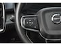 Volvo XC40 Recharge P8 AWD R-Design | Trekhaak | Panoramadak | Stoel + Stuur Verwarmd | Pilot-Assit | Apple CarPlay |