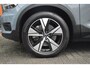 Volvo XC40 Recharge P8 AWD R-Design | Trekhaak | Panoramadak | Stoel + Stuur Verwarmd | Pilot-Assit | Apple CarPlay |
