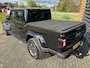 Jeep Gladiator 3.0 V6 AUT 5 PERS MULTI CARGO -VAN- LEDER /NAVI CLIMA / 12MND GAR € 60.499 EXCL Unieke auto in nieuwstaat dealer onderhouden schade vrij . opbouw multifunctioneel uit te voeren naar wens . informeer naar de mogelijkheden . prijs is inclusief mee geleverde  soft top / auto is als cabrio uit te rusten .