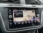 Volkswagen Tiguan 1.5 TSI ACT R-Line / AUTOMAAT/ PANO/ CAMERA/ PARK. SENSOREN/ LED/ DODE HOEK/ DAB/ MASSAGE FUNCTIE/ CLIMA/ ELEK. ACHTERKLEP/ APP-CONNECT/ STOEL VERWARM/ ACC/ NAVI/ KEYLESS/ ISOFIX/ 19" LMV