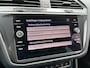 Volkswagen Tiguan 1.5 TSI ACT R-Line / AUTOMAAT/ PANO/ CAMERA/ PARK. SENSOREN/ LED/ DODE HOEK/ DAB/ MASSAGE FUNCTIE/ CLIMA/ ELEK. ACHTERKLEP/ APP-CONNECT/ STOEL VERWARM/ ACC/ NAVI/ KEYLESS/ ISOFIX/ 19" LMV