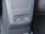 Peugeot e-2008 54kWh 156pk Allure Navigatie | Parkeercamera voor en achter