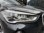 BMW X1 sDrive20i 192pk High Exe,Pano,LED,Sportleer,HUD,NaviPro,Stoelverw,Clima,Cruise,Camera