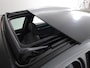 Volkswagen Golf 1.5 eTSI 50 Jahre Edition 150 pk Automaat (DSG) | Navigatie | Panoramadak | Parkeersensoren | Achteruitrijcamera | Matrix LED koplampen | Stoelverwarming |