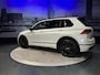 Volkswagen Tiguan 1.5 TSI R-Line *Navi*Appconnect*Camera*Fabrieksgarantie 9-2027*