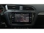 Volkswagen Tiguan 1.5 TSI 150pk DSG ACT Comfortline Business Panoramadak Navigatie Stoelverwarming DAB+