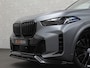BMW X5 50e Performance *5x Op Voorraad* M-Sport Pro | Frozen Grey | Carbon Pakket | Indiv. Leder | 73400.= ex BTW | 12-2023 | Comfortstoelen met Ventilatie  | Isolatieglas | Keyless-Entry | Memory | M-Gordels | Stuurverwarming | Stoelverwarming V+A | Zonwering | Beker Koeling & Verwarming | Panorama | Standkachel | Carplay |