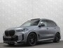 BMW X5 50e Performance *5x Op Voorraad* M-Sport Pro | Frozen Grey | Carbon Pakket | Indiv. Leder | 73400.= ex BTW | 12-2023 | Comfortstoelen met Ventilatie  | Isolatieglas | Keyless-Entry | Memory | M-Gordels | Stuurverwarming | Stoelverwarming V+A | Zonwering | Beker Koeling & Verwarming | Panorama | Standkachel | Carplay |