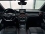 Mercedes-Benz CLA 180 AMG Night Edition Plus Automaat / Panorama dak / Lederen interieur / Cruise control / etc..