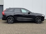 Volvo XC60 T6 Plug-in hybrid AWD Plus Black Edition|Pano dak | IntelliSafe Surround
