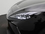 MG 4 MG4 64 kWh Luxury | Automaat | Navigatie | Climate Control | Apple Carplay / Android Auto | Adaptive Cruise Control | Stoel/Stuur verwarming | Half-Leder | Lage km stand