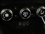 Renault Clio 1.0 TCe Intens | Navigatie | Cruise & Climate Control | Achteruitrijcamera | PDC voor & Achter