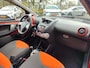 Toyota Aygo 1.0 VVT-i DYNAMIC ORANGE AUTOMAAT PARK-SENSOREN BLUETOOTH LM-VELGEN AIRCO PRIVACY GLASS NL-AUTO