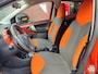Toyota Aygo 1.0 VVT-i DYNAMIC ORANGE AUTOMAAT PARK-SENSOREN BLUETOOTH LM-VELGEN AIRCO PRIVACY GLASS NL-AUTO