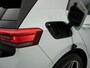 Volkswagen ID.3 First Plus 58 kWh | Apple Carplay | Navigatie | Voorstoelen verwarmd | Wifi | Spraakbediening | Parkeersensoren voor en achter | Achteruitrij camera |