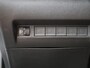 Peugeot 2008 1.2 Hybrid 136 Allure | Airco (automatisch) | Apple Carplay/Android Auto|telefoonintegratie premium | Armsteun voor