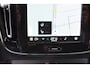 Volvo XC40 B4 211PK Plus Dark BLIS | ACC | Harman&Kardon | Keyless | Park Assist | Verwarmbare voorruit  | Trekhaak