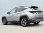 Hyundai Tucson 1.6 T-GDI PHEV Premium Sky 4WD / Trekhaak Afneembaar 1350 KG / Schuif kanteldak / Bluelink navigatie / Camera / Leder / Stoel- en Stuurverwarming / Stoelventilatie /