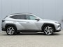 Hyundai Tucson 1.6 T-GDI PHEV Premium Sky 4WD / Trekhaak Afneembaar 1350 KG / Schuif kanteldak / Bluelink navigatie / Camera / Leder / Stoel- en Stuurverwarming / Stoelventilatie /