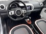 Renault Twingo Z.E. R80 Série Limitée Vibes / Dealer onderhouden / Accu SoH 93,58 % / WLTP 186 km stad 261 km / Navigatie via Apple Carplay Android / Stoelverwarming / 16" LM wielen met All Season banden /