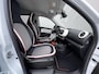 Renault Twingo Z.E. R80 Série Limitée Vibes / Dealer onderhouden / Accu SoH 93,58 % / WLTP 186 km stad 261 km / Navigatie via Apple Carplay Android / Stoelverwarming / 16" LM wielen met All Season banden /