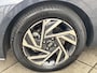 Hyundai i20 1.0 T-GDI 48V MHEV 100pk Comfort Smart Navigatie | Camera | Lichtmetalen velgen | Dodehoek Detectie