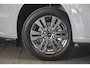 Ford E-Transit Custom 340 L2H1 Limited 65 kWh | Snel Leverbaar! | 0,99% Financial Lease | Driver Assistance Pack | Trekhaak Wegklapbaar | Bijrijdersstoel | 17 Inch Lichtmetaal |