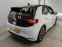 Volkswagen ID.3 Life 58 kWh Navigatie Apple Carplay/Android Auto Parkeersensoren Adaptive Cruise Control Stoel- en stuurverwarming Lichtmetalen velgen Climate Control